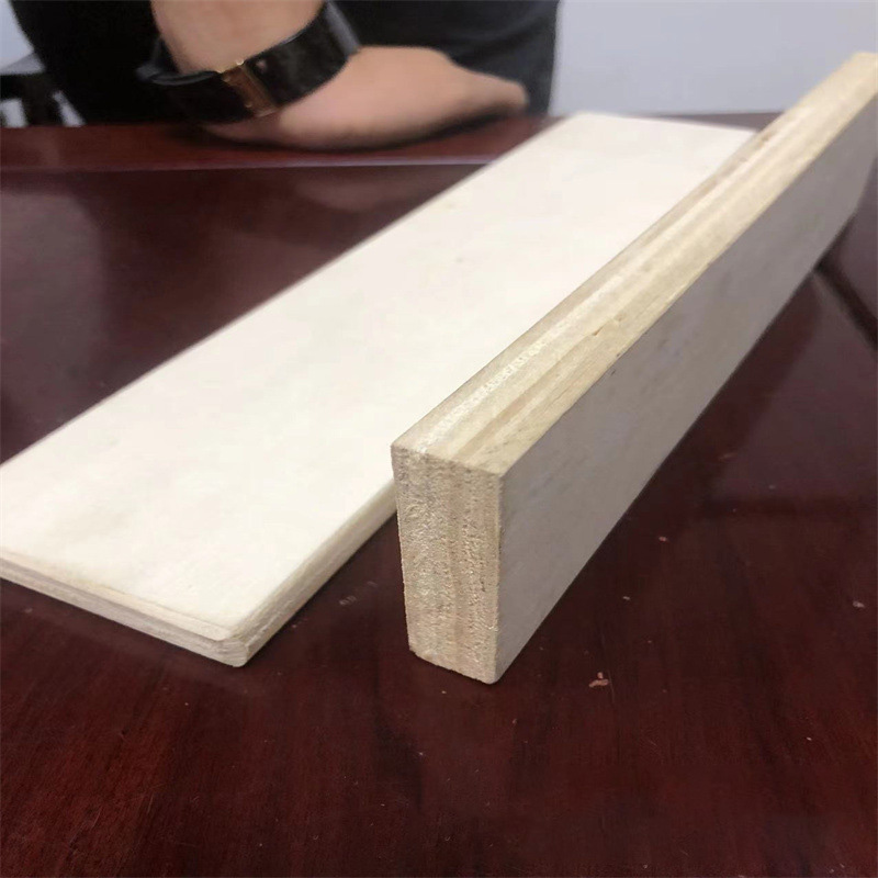厂家生产免熏蒸 LVL木龙骨建筑木方出口脚踏板门芯材门套材床板条